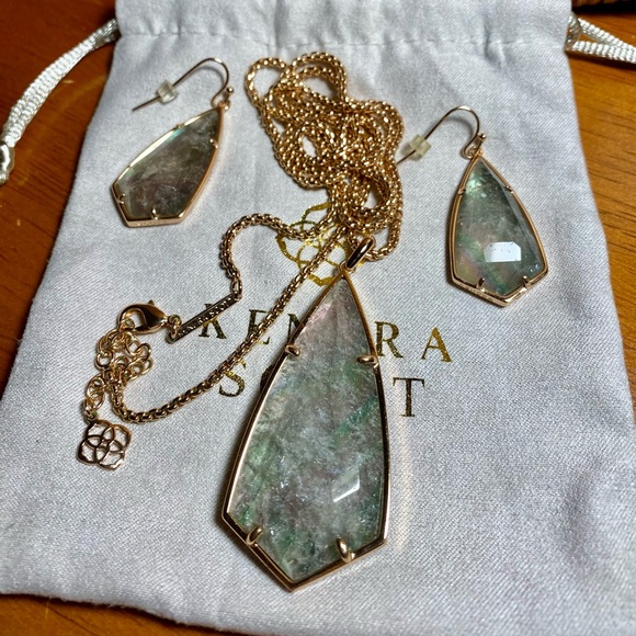 Kendra Scott Carole Necklace and Caroline Earrings - Picture 3 of 5